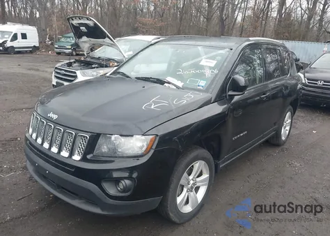 2016 Jeep Compass Latitude z USA, uszkodzony, nr VIN 1C4NJDEB4GD544573